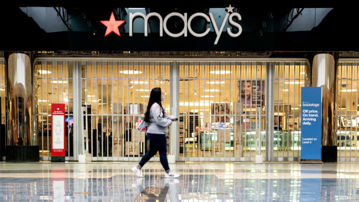 Best Buy, Macy’s Expect to Post A Drop In Sales In 2023 As Americans Worry about higher inflation and impending Recession Fears